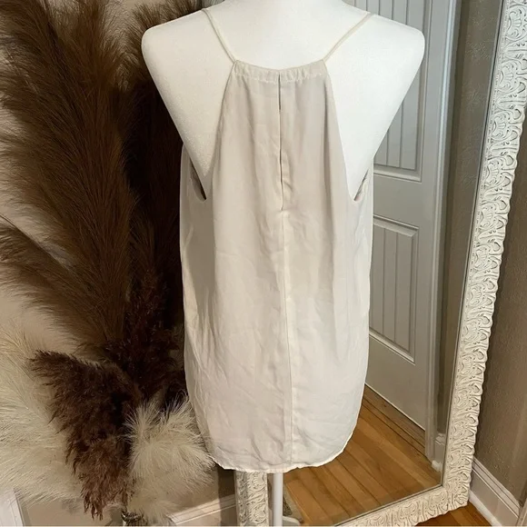 Express Two-Tone Tank Top - Picture 3 of 5